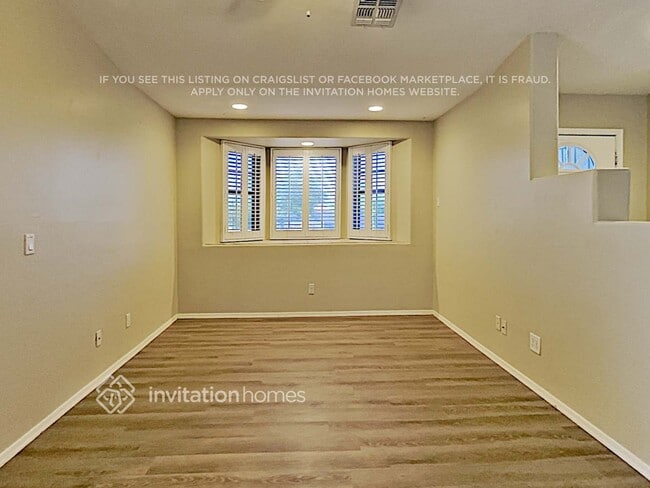 Photo - 3001 E Danbury Rd