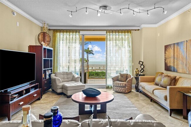 Photo - 470 Mandalay Ave Unit 403