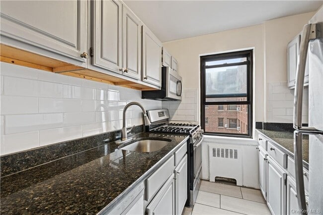 Photo - 33 William St Unit 3F