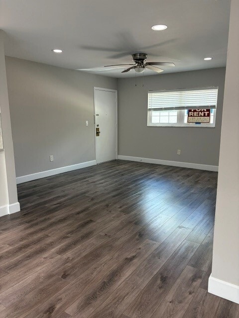Building Photo - 7015 Cedarhurst Dr Unit Myerlee Square