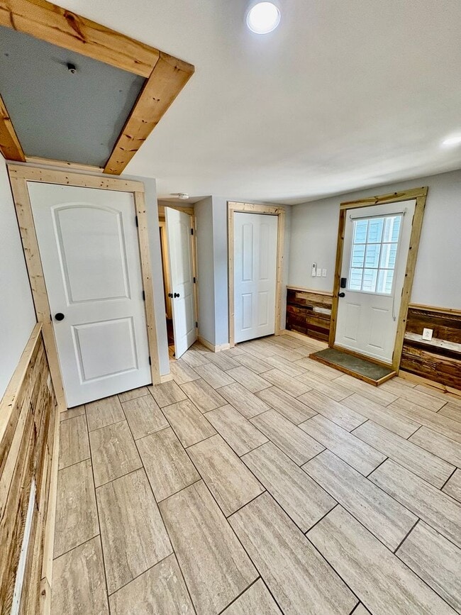 Building Photo - Charming One Bedroom ADU Furnished or Unfu... Rental