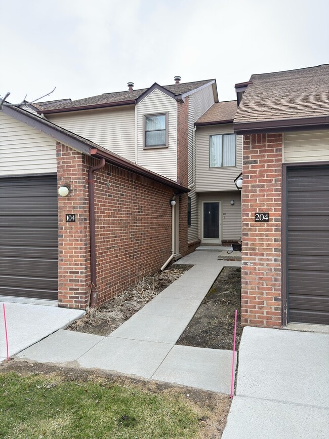 6619 Ridgefield Cir