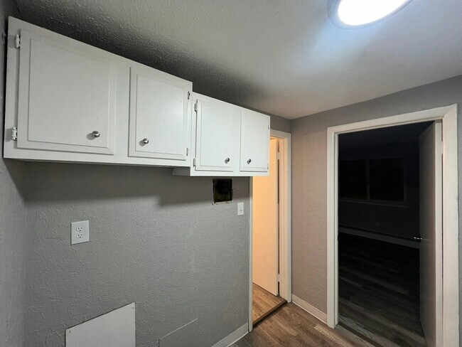 Photo - 13430 Euclid Ave Unidad 208