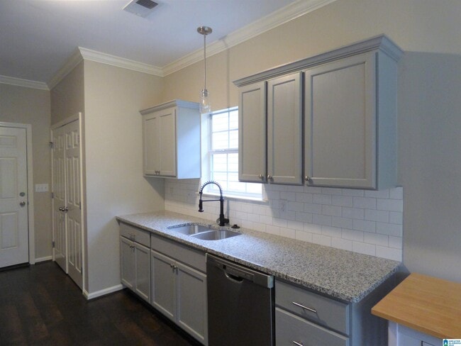 Photo - 951 Savannah Ln