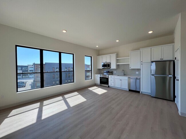 Roseann Lofts