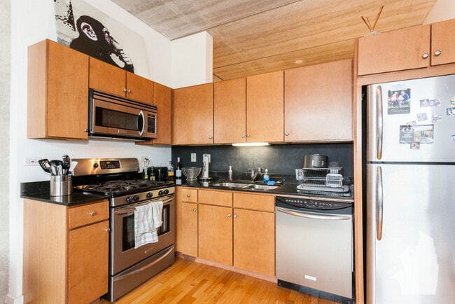 Photo - 630 N Franklin St Unit 717