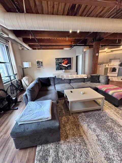 Photo - 225 W Huron St