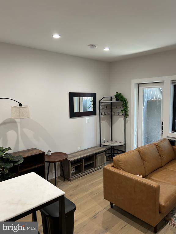 Photo - 2238 Ontario Rd NW Unit 1