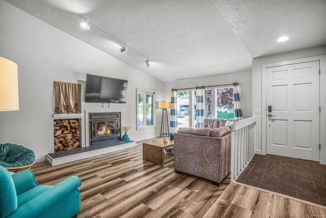 Photo - Furnished Short-Term Rental in Eagle – Pool & Prime Location!