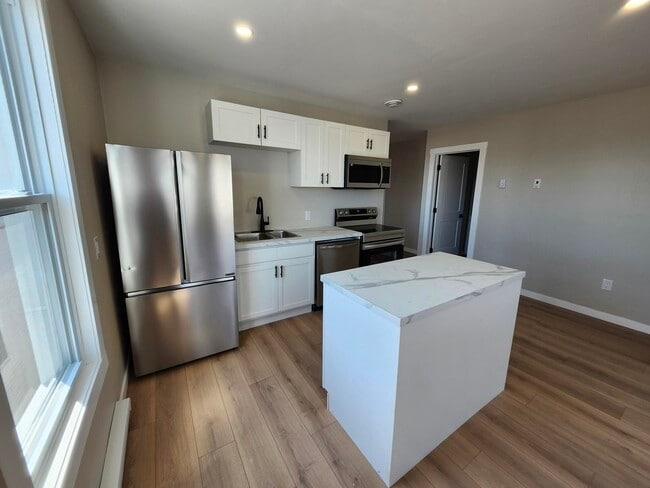 Photo - 157 Adelaide St Unit 3- 157