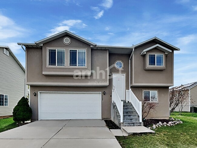 Building Photo - 117 E 1875 N