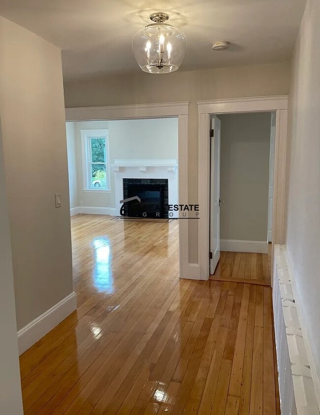 Photo - 2 Water St Unit 1