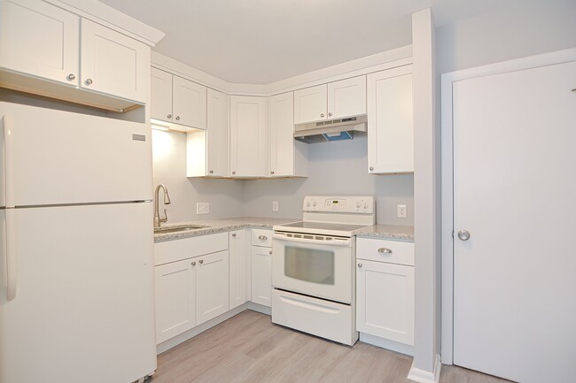 Photo - 624 Hyde Park Ave Condo Unit B1