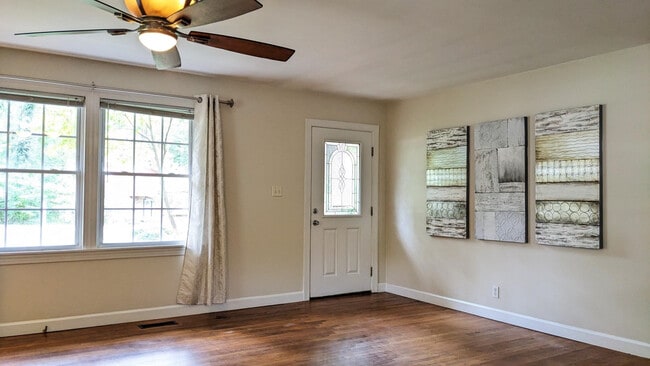 Photo - 204 Celeste Cir