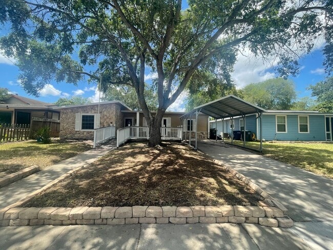 Large 3/2-Sam Houston Subdivision - Large 3/2-Sam Houston Subdivision House