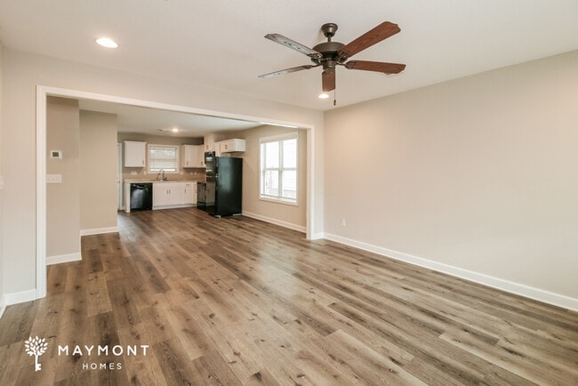 Photo - 126 Wexford Way