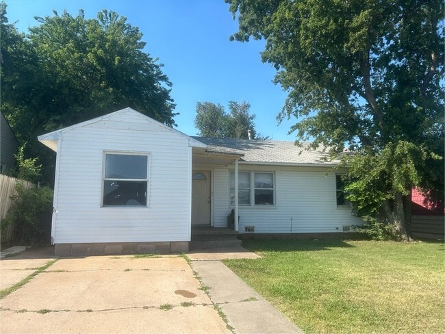 Building Photo - 2Bed 1Bath Northside Home!