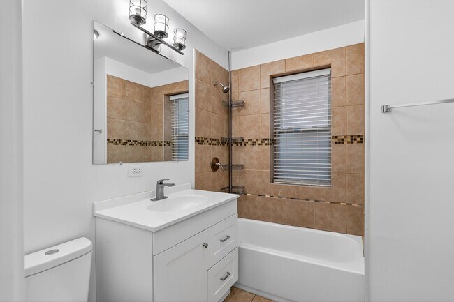 Photo - 7433 S Perry Ave