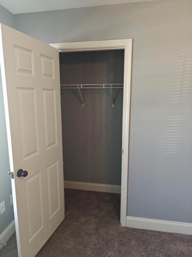 Photo - Beautiful Three Bedroom, Two Bathroom Sing...