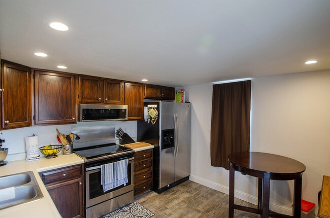 Photo - 272 Cobblestone Dr