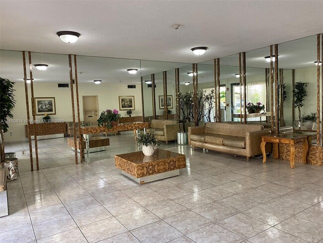Building Photo - 16751 NE 9th Ave Unit 612 Rental