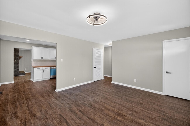 Photo - 1994 Brynell Dr