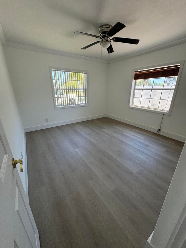 Photo - 330 Cypress Dr