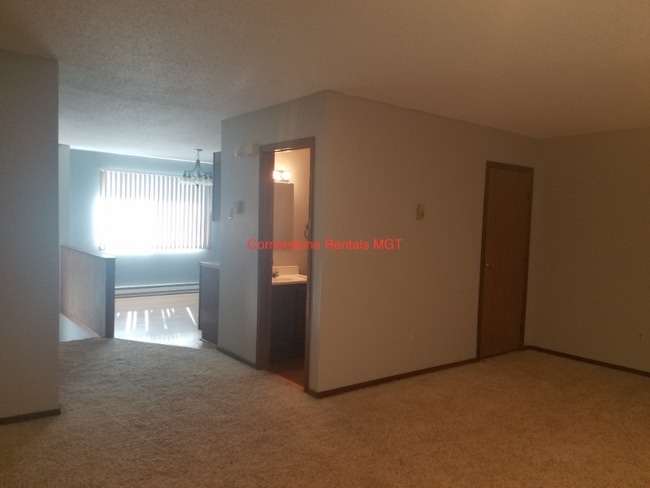 Photo - 918 9th Ave SE