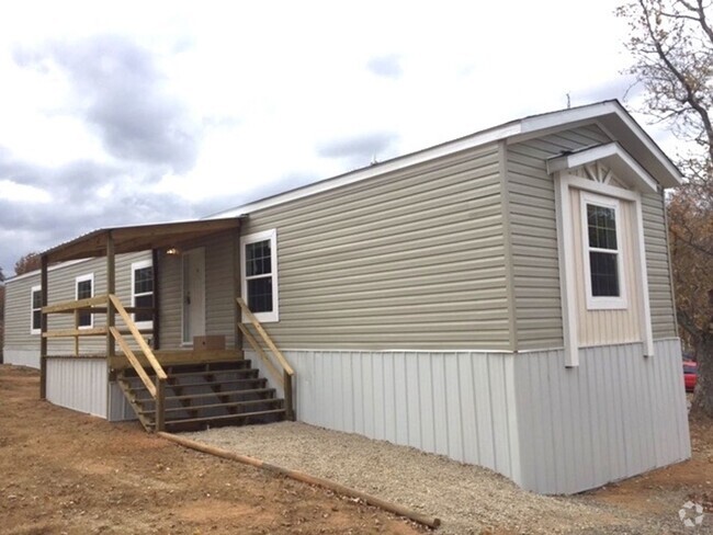 Building Photo - University 9 Rental