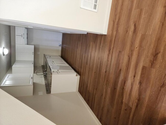 Photo - 123 Oregon Wy