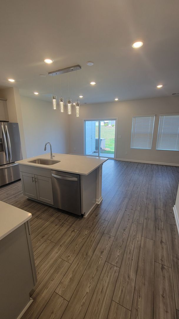 Photo - Energy-efficient townhome with 3BR/2.5BA Garage - Kannapolis