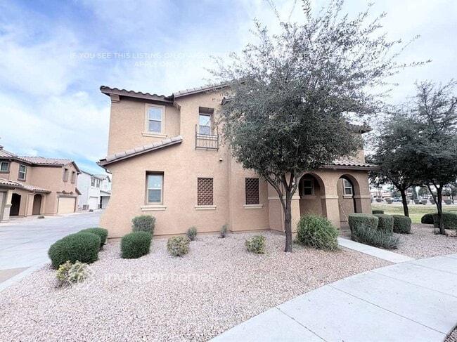 Building Photo - 227 N Scott Dr