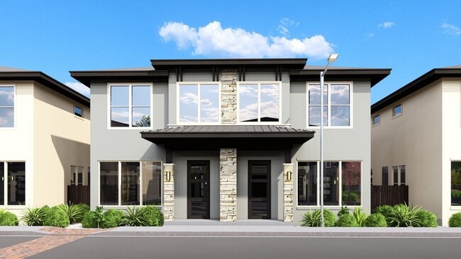 Building Photo - Large Backyard