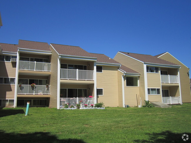 Apartments - Phillips Village Rental