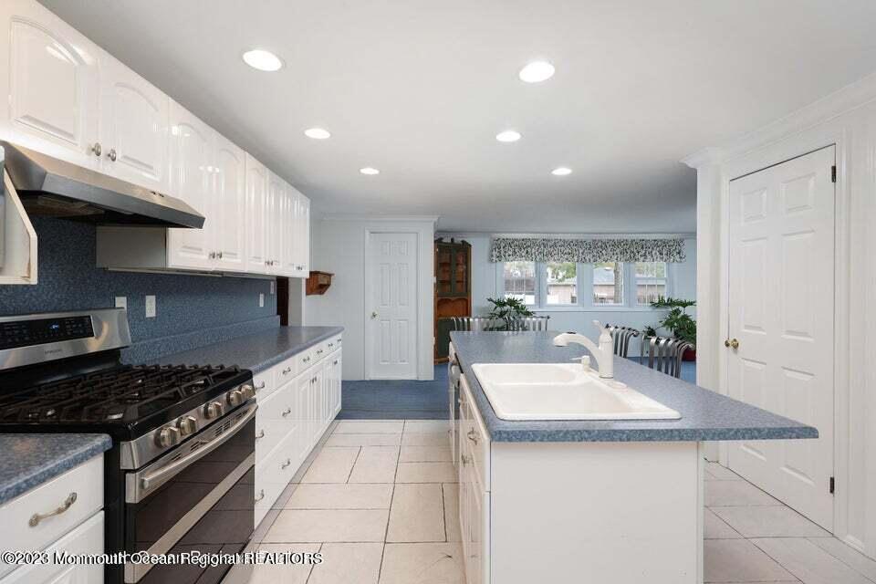 Photo - 219 Elmwood Rd