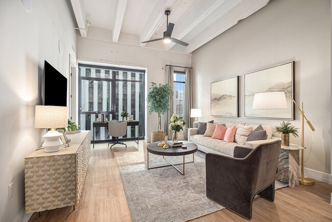Building Photo - 1801 Smith St Unit 211 Rental