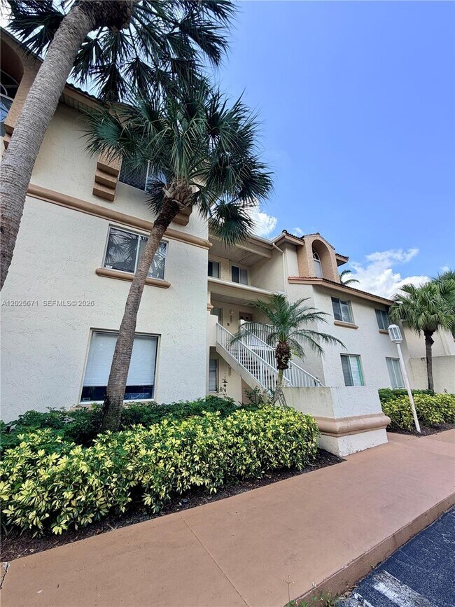 Photo - 19216 Glenmoor Dr Unit 19216