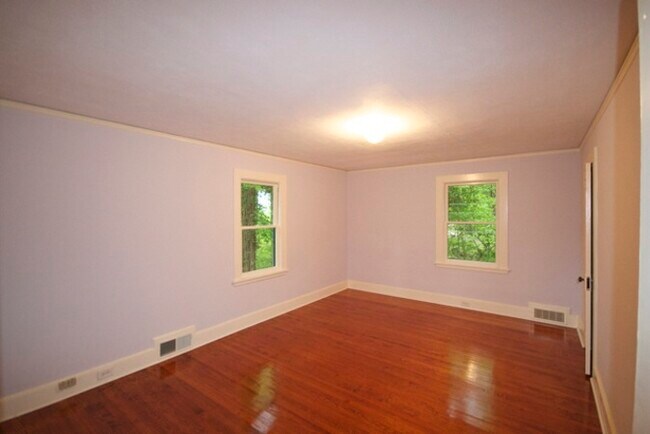 Photo - 510 Vineyard Rd