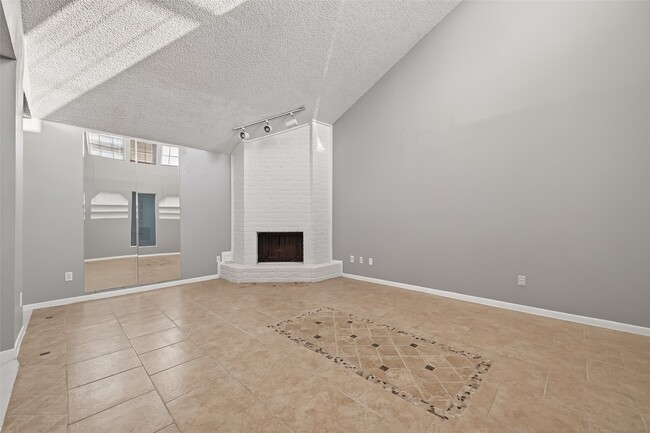 Photo - 4410 Wildacres Dr