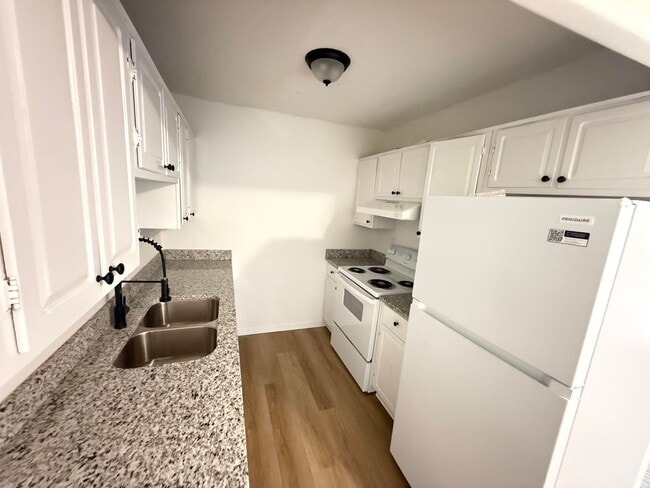 Photo - Highland Heights 138
