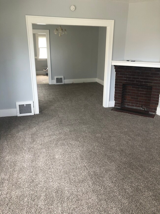 Photo - 1035 E 28th St Unit 1035