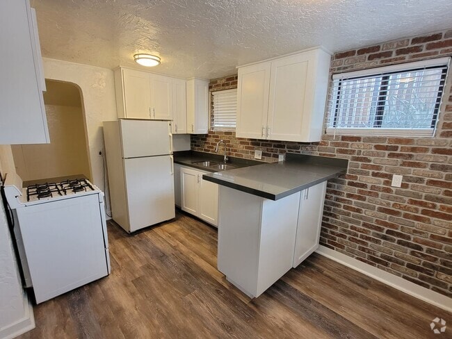 Building Photo - One Bedroom - Garfield District - Classic ... Rental