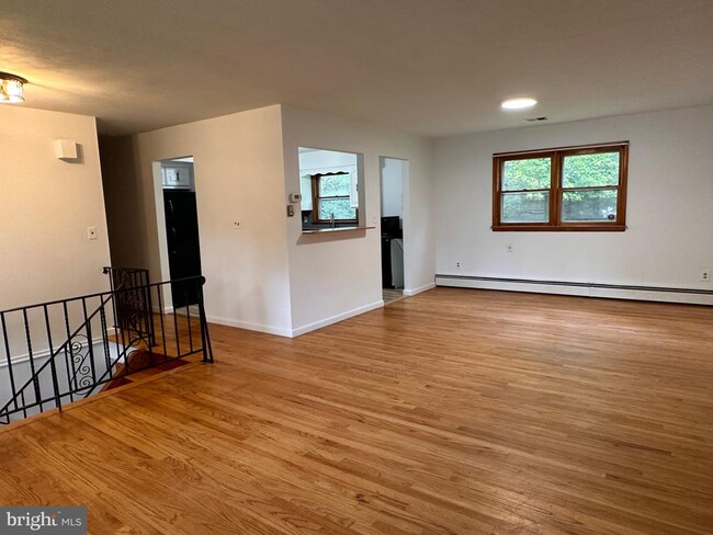 Photo - 60 Broad Ave