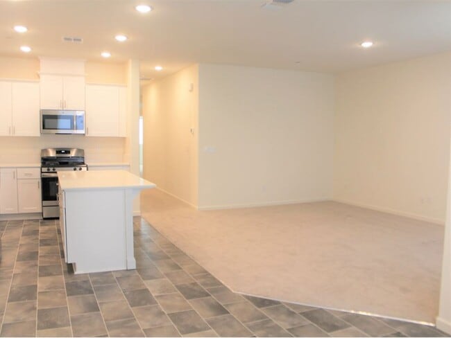 Photo - 4271 Freemark Ave