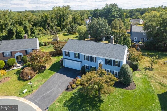 Photo - 1615 Spottsworth Way