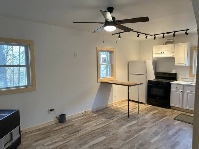 Photo - 929 Codding Hollow Rd Unit Apt. #1