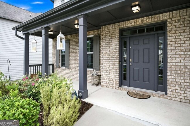 Photo - 2053 Hamilton Lake Pkwy