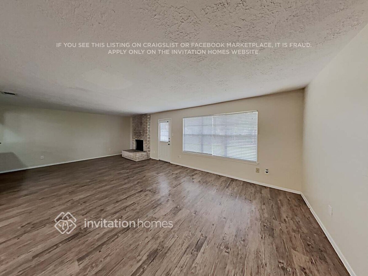 Photo - 14234 Montaigne Dr