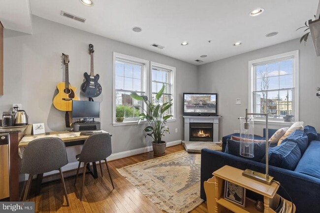 Photo - 410 15th St NE Unit 13