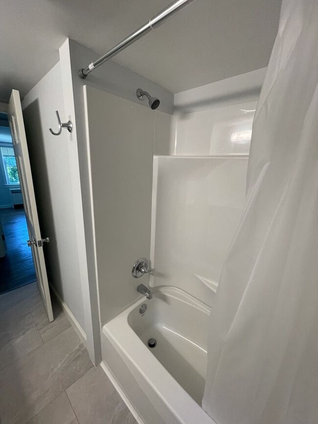 Photo - 24 Tulip Ln Unit Apt D